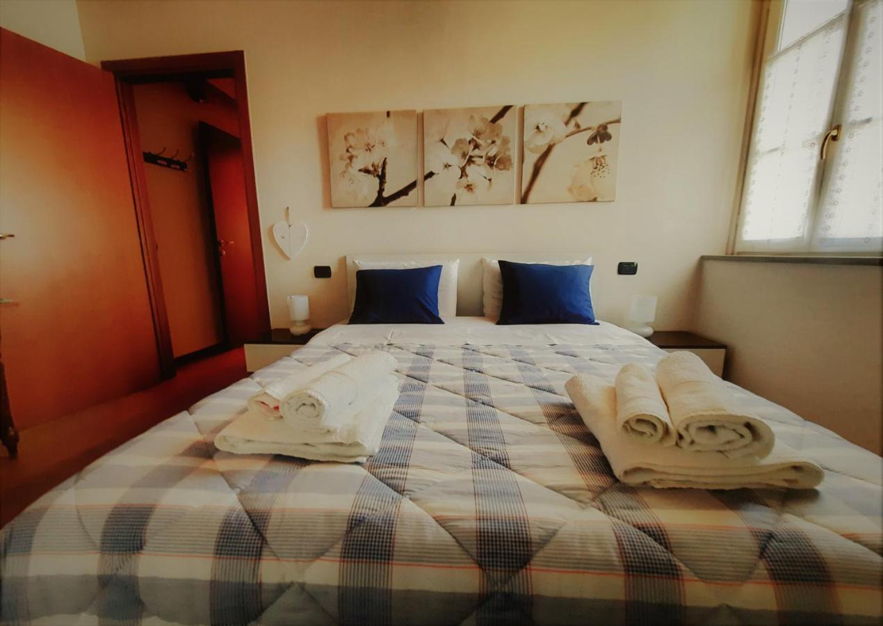 Antica Corte, Bilocale Nel Centro Storico Di Como Apartment Bagian luar foto